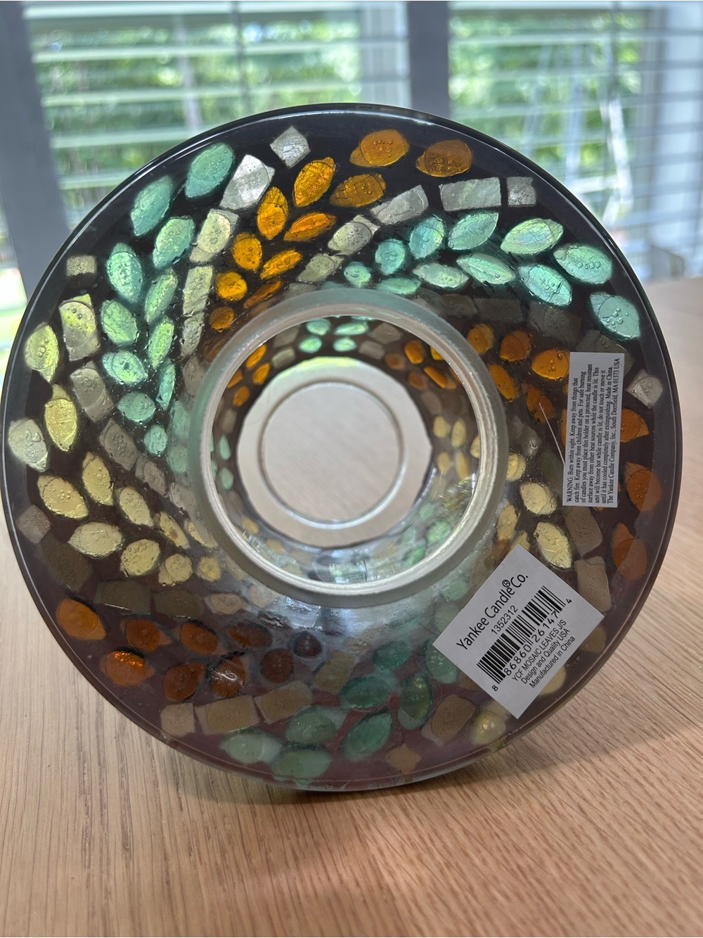 Yankee Candle Mosaic Glass Leaf Lamp Shade fits large candle - Picture 5 of 6